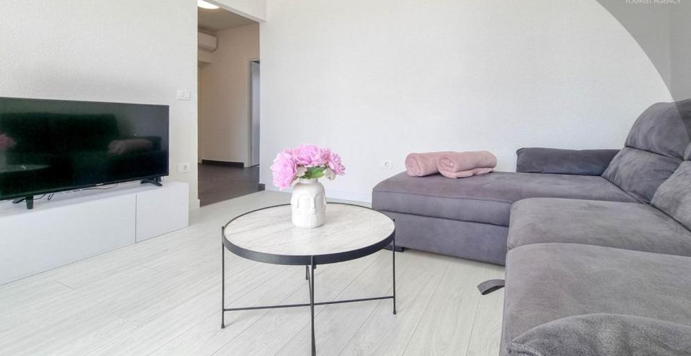 Bella Apartment Umag Eksteriør billede